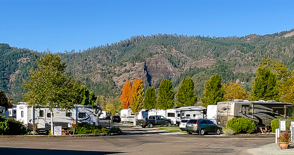 Photos of Tri City RV Park and Nearby