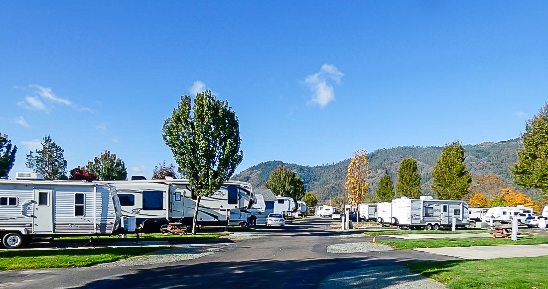 Photos of Tri City RV Park and Nearby